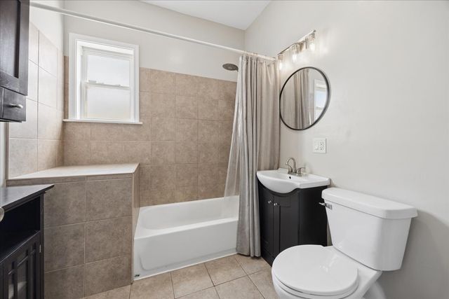 4817 W Dakin Street, Chicago, IL 60641