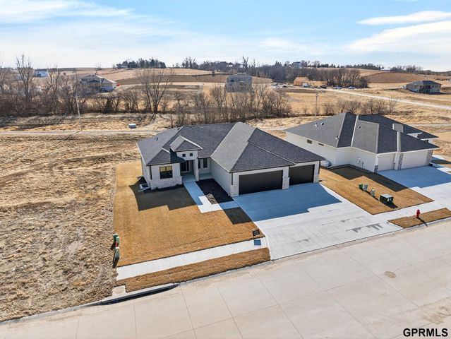 21825 Parkview Drive, Gretna, NE 68028