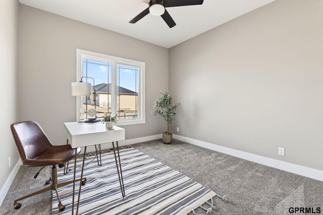 21825 Parkview Drive, Gretna, NE 68028