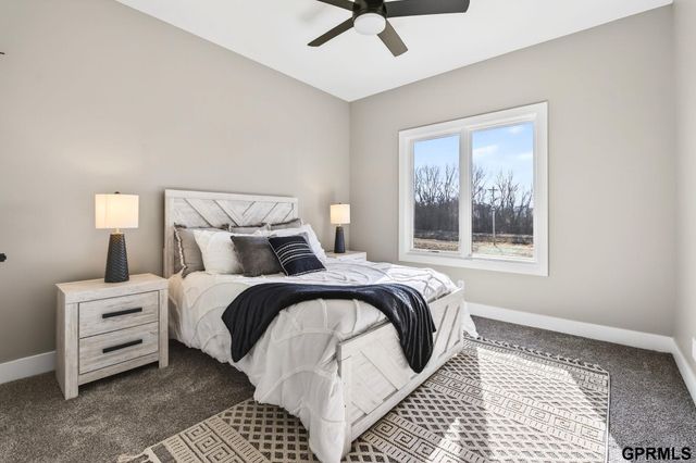 21825 Parkview Drive, Gretna, NE 68028