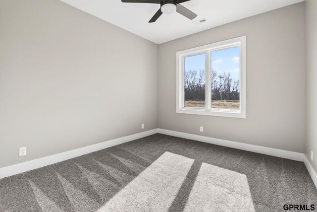 21825 Parkview Drive, Gretna, NE 68028