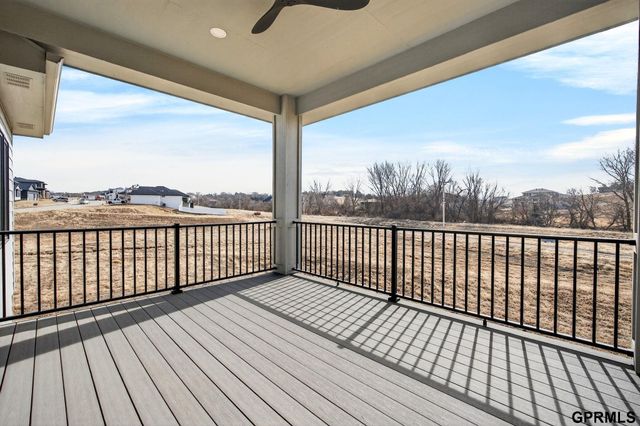 21825 Parkview Drive, Gretna, NE 68028