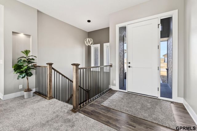 21825 Parkview Drive, Gretna, NE 68028