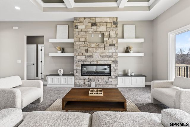 21825 Parkview Drive, Gretna, NE 68028