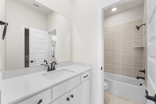 140 Lila Lake Drive, Waxahachie, TX 75165