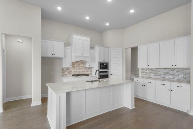 140 Lila Lake Drive, Waxahachie, TX 75165