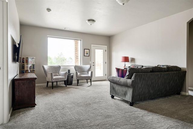 729 Prairie Dunes Way, Edmond, OK 73003