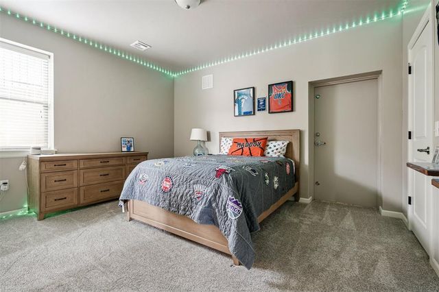 729 Prairie Dunes Way, Edmond, OK 73003