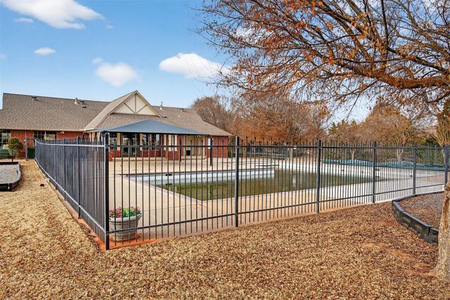 729 Prairie Dunes Way, Edmond, OK 73003