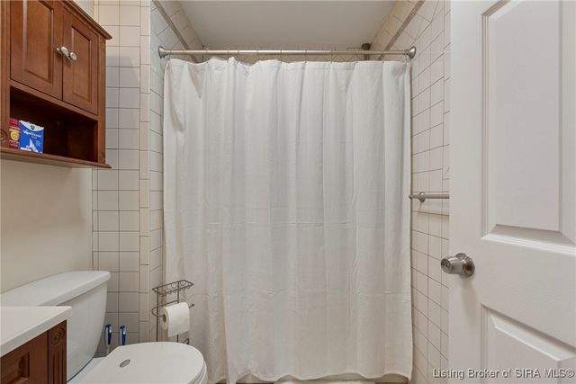 100 Hodge Street, Charlestown, IN 47111