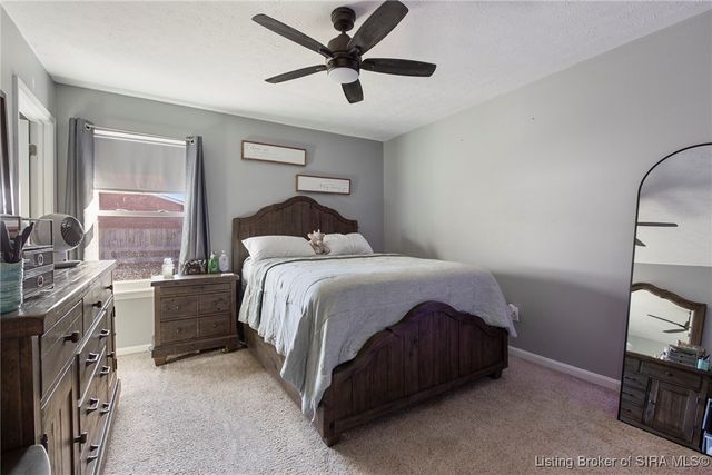 100 Hodge Street, Charlestown, IN 47111