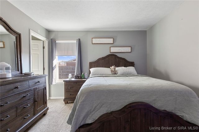 100 Hodge Street, Charlestown, IN 47111