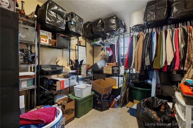 100 Hodge Street, Charlestown, IN 47111