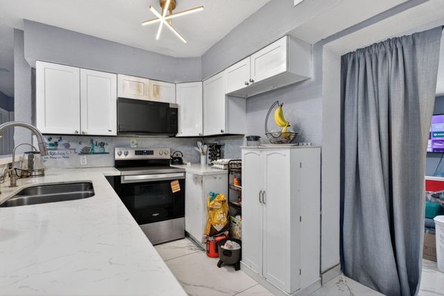 3420 NW 5th Court, Lauderhill, FL 33311