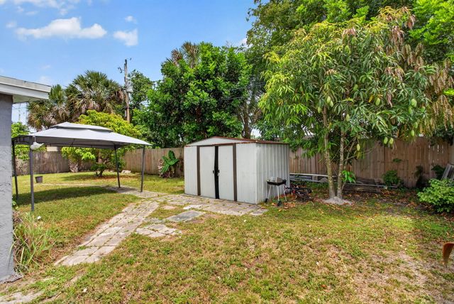 3420 NW 5th Court, Lauderhill, FL 33311