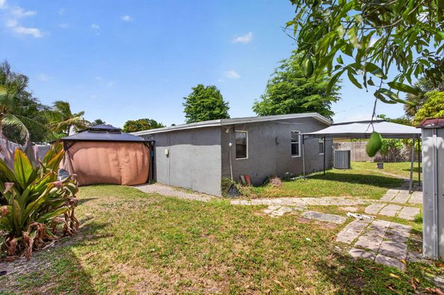 3420 NW 5th Court, Lauderhill, FL 33311