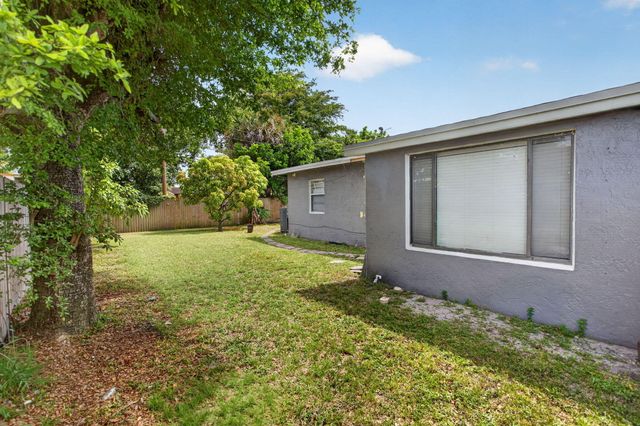 3420 NW 5th Court, Lauderhill, FL 33311
