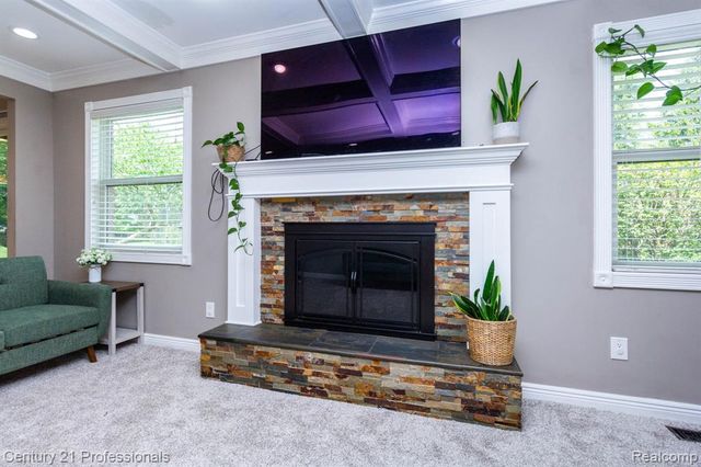 671 Bridgestone Drive, Rochester Hills, MI 48309