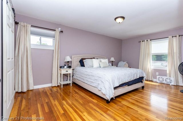 671 Bridgestone Drive, Rochester Hills, MI 48309