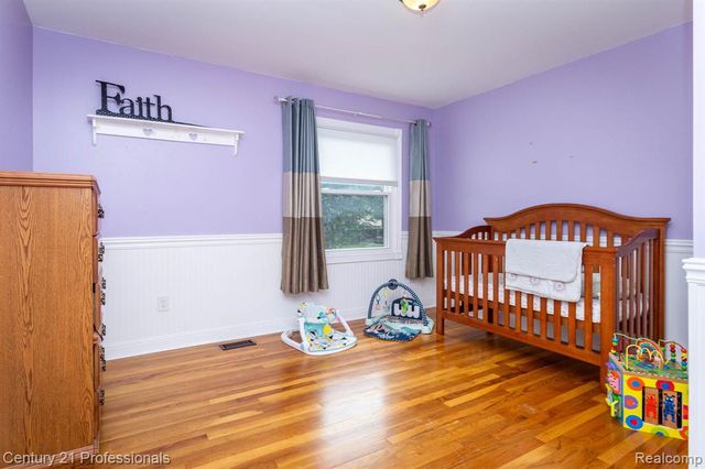 671 Bridgestone Drive, Rochester Hills, MI 48309