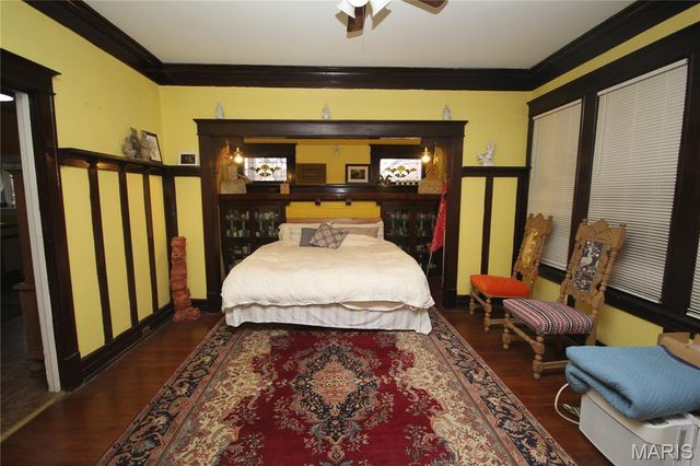 5745 Degiverville Avenue, St Louis, MO 63112