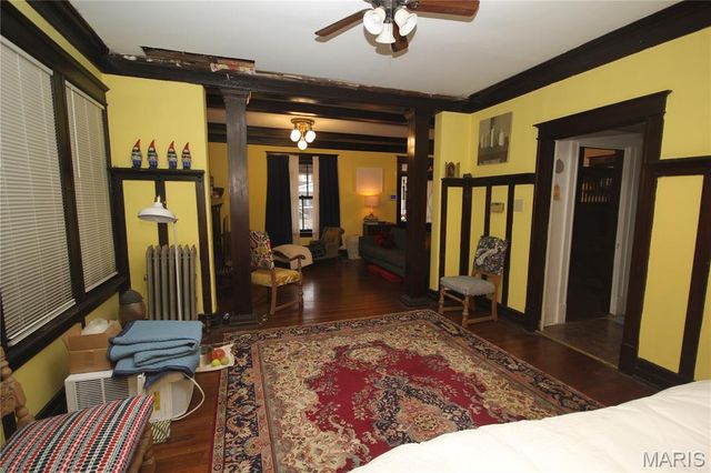 5745 Degiverville Avenue, St Louis, MO 63112