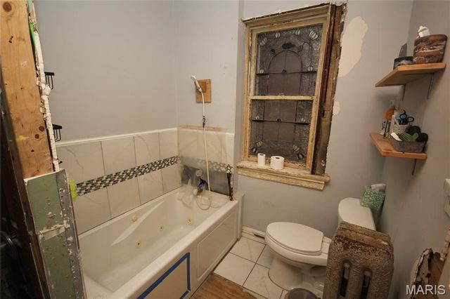 5745 Degiverville Avenue, St Louis, MO 63112