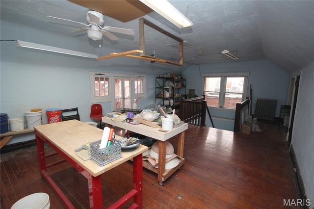 5745 Degiverville Avenue, St Louis, MO 63112