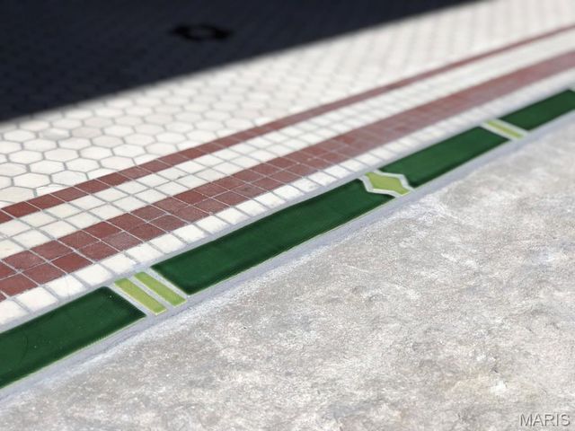 5745 Degiverville Avenue, St Louis, MO 63112