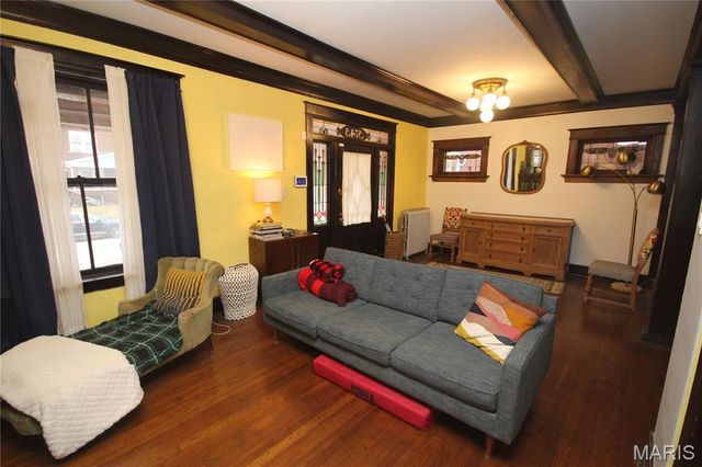 5745 Degiverville Avenue, St Louis, MO 63112