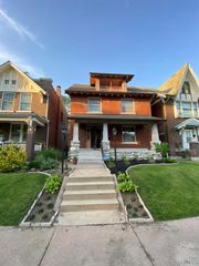 5745 Degiverville Avenue, St Louis, MO 63112