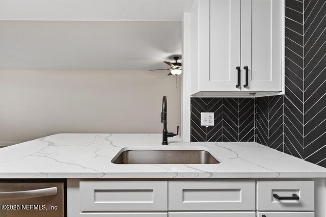 2866 WONDERWOOD Lane, Jacksonville, FL 32233