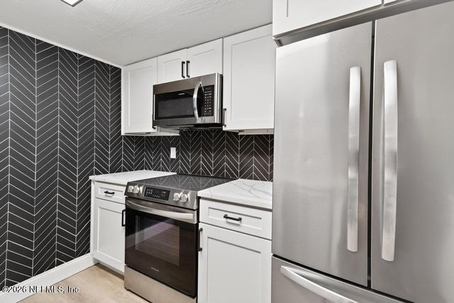 2866 WONDERWOOD Lane, Jacksonville, FL 32233