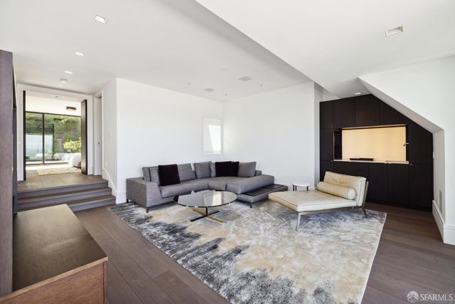 2881 Vallejo Street, San Francisco, CA 94123