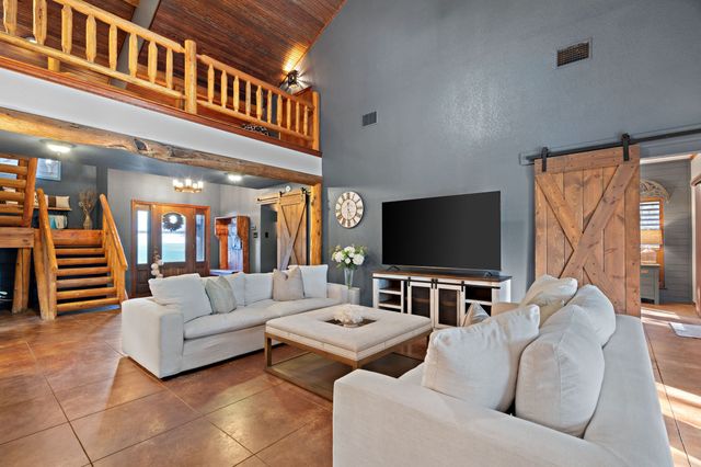 1206 Sierra Vista Drive, Granbury, TX 76048