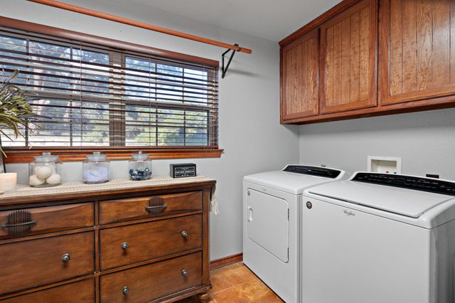 1206 Sierra Vista Drive, Granbury, TX 76048
