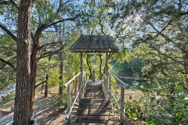1206 Sierra Vista Drive, Granbury, TX 76048