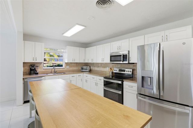 630 CORWOOD DRIVE, Sarasota, FL 34234