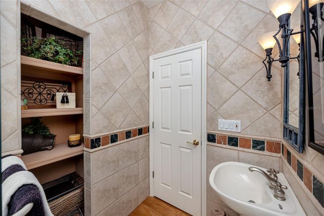 11145 3RD STREET E, Treasure Island, FL 33706