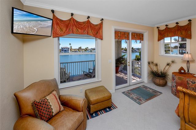 11145 3RD STREET E, Treasure Island, FL 33706