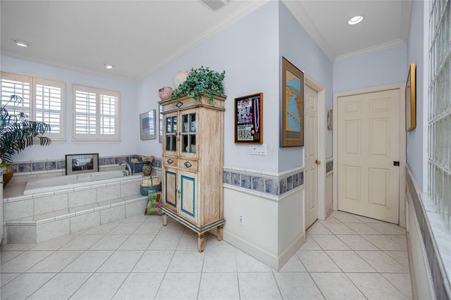 11145 3RD STREET E, Treasure Island, FL 33706