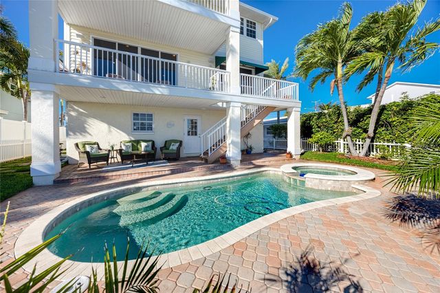 11145 3RD STREET E, Treasure Island, FL 33706