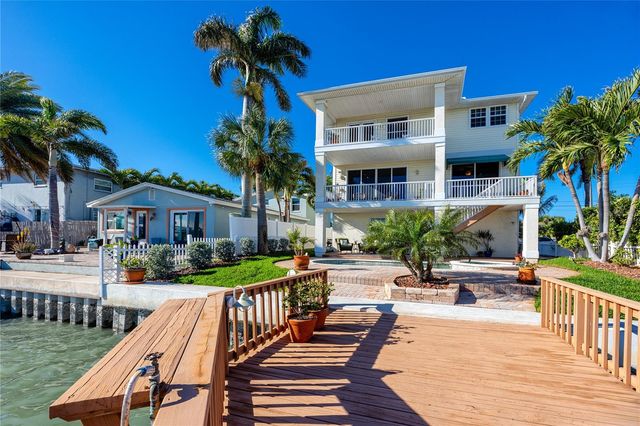 11145 3RD STREET E, Treasure Island, FL 33706