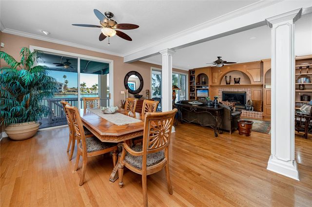 11145 3RD STREET E, Treasure Island, FL 33706