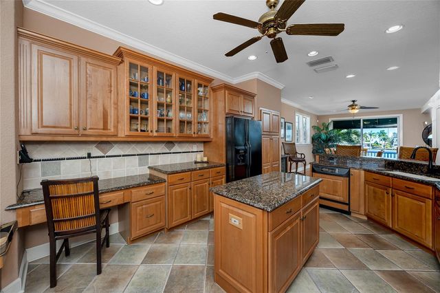 11145 3RD STREET E, Treasure Island, FL 33706