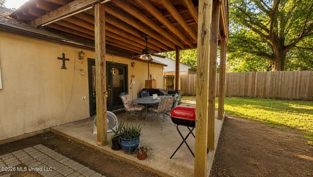 8312 Greenbrook Parkway, Southaven, MS 38671