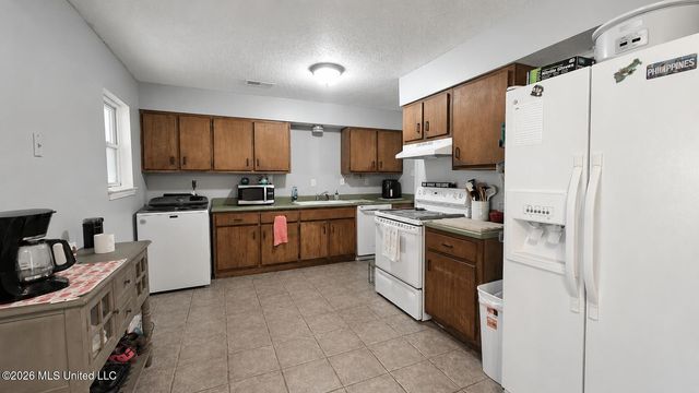 8312 Greenbrook Parkway, Southaven, MS 38671