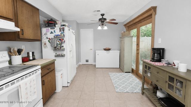 8312 Greenbrook Parkway, Southaven, MS 38671