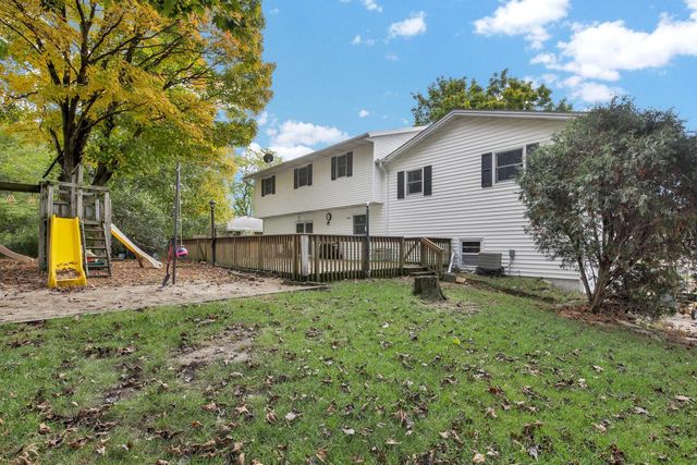 2106 Chestnut STREET, West Bend, WI 53095