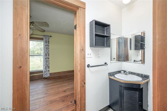 1477 Mogadore Road, Kent, OH 44240